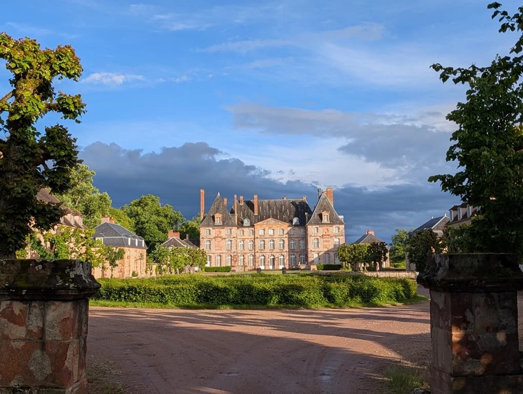 Façade du Château du Creux